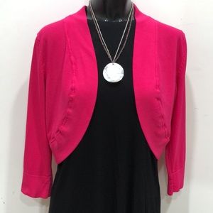 I.N. Studio Petite woman’s hot pink open front light weight Rayon 6P sweater